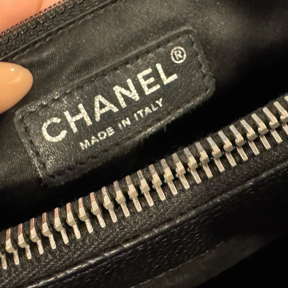 CHANEL GST Grand Shopper Tote Black with silver hardware - Picture 12 of 13